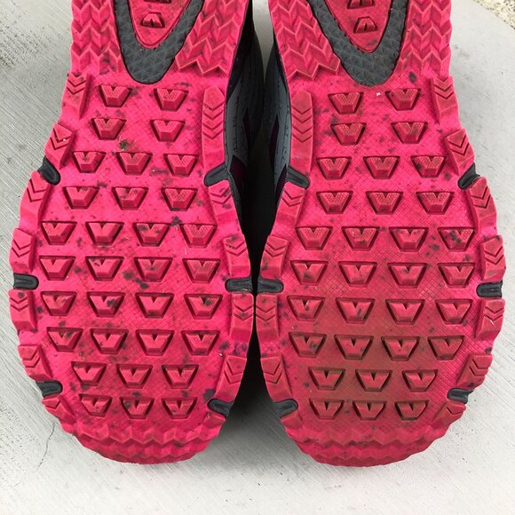 New Balance Women's Size 7B Grey Blue Nitrel V1 Trail Running Sneakers WTNTRRL1 - Picture 13 of 16